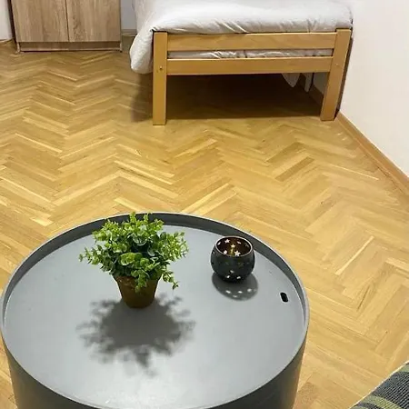 Apartamento Regina's Modern Near Square Skopie